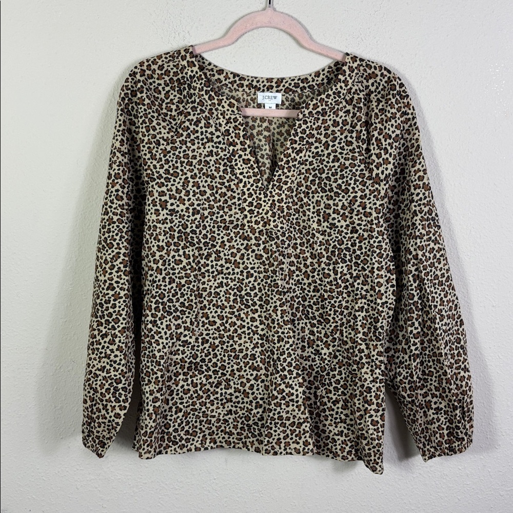 J. Crew Leopard Cheetah Animal Print Popover Top Vneck Smocked Cuffs size‎ M